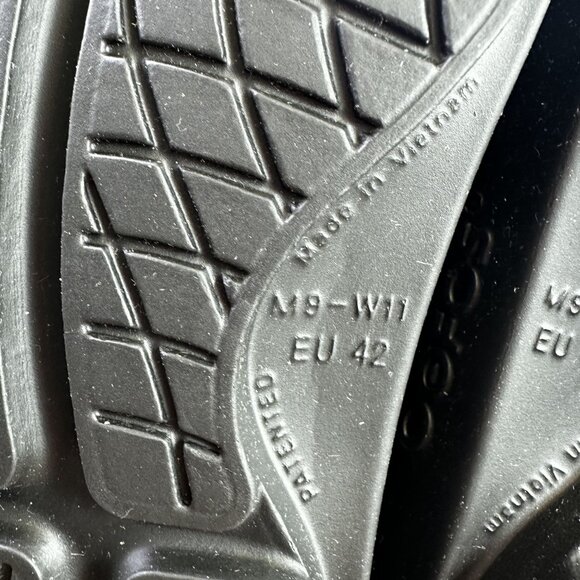 OOFOS OOahh Luxe Slide Women's size 11/Euro 42 Comfort Sandals - Picture 8 of 8